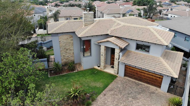 Perfectly Positioned Large Corner Stand In The Exclusive Bushwillow Park Estate