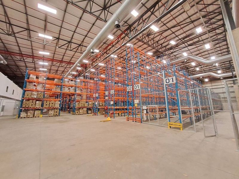 7 425 m2 Warehouse To Rent in Montague Gardens, Cape Town