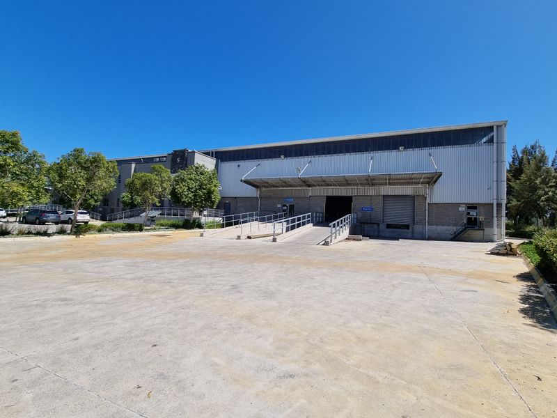 3300m² Industrial To Let in Montague Park at R83.00 per m²
