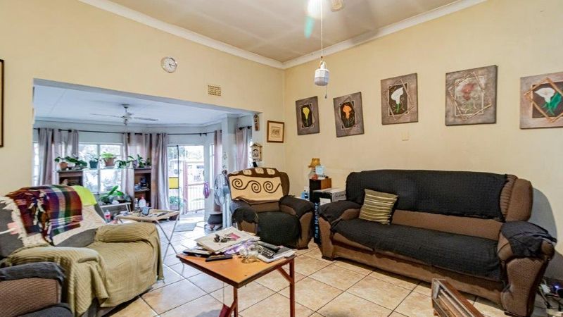 Spacious Family Home with Flatlet