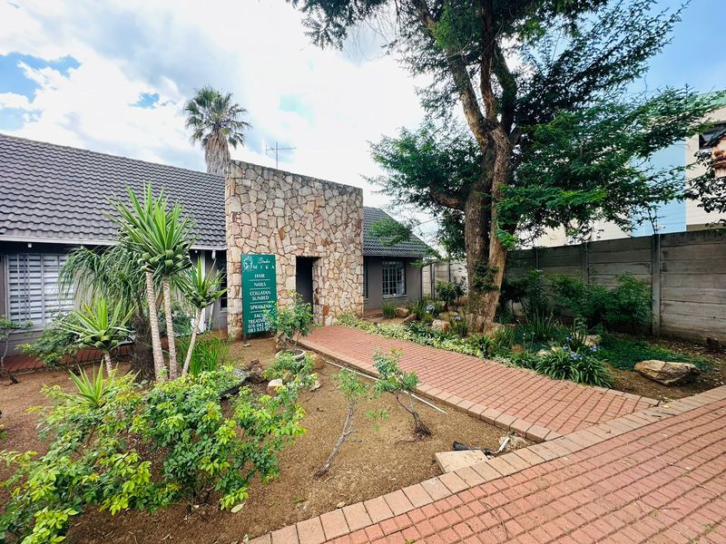 10 Hennie Alberts Street | Prime Office Space to Let in Meyersdal