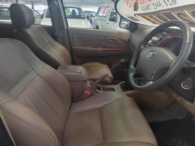 2009 Toyota Fortuner 3.0 D-4D R/Body with 257313kms CALL BOITY 083 506 0587