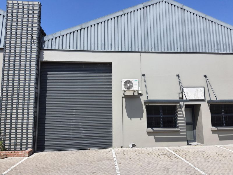 368Sqm Industrial warehouse to let in Atlas Gardens