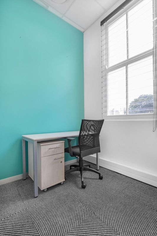 Fully serviced private office space for you and your team in Regus Kingsmead