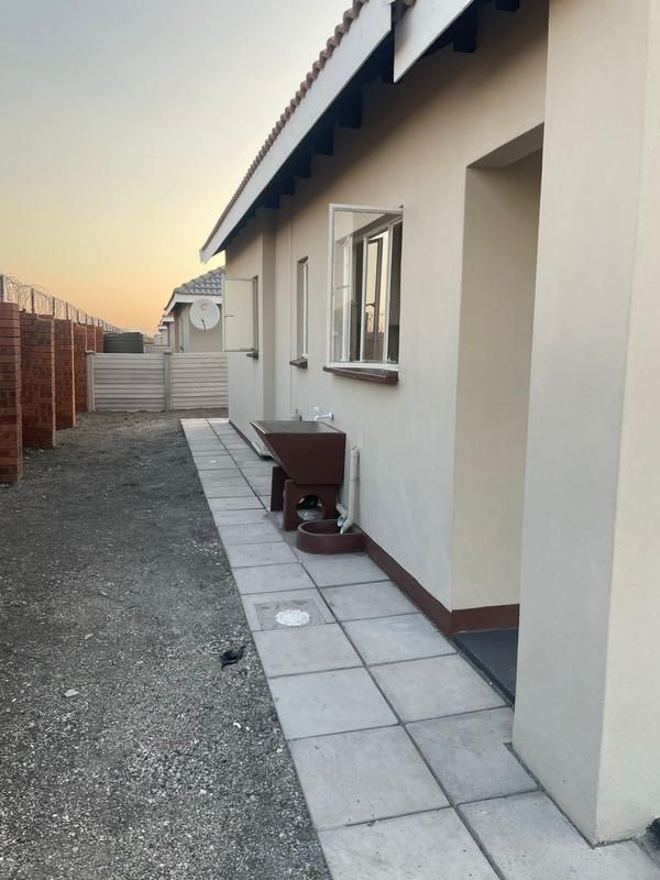 HOUSE TO RENT AT FREEDOM PARK-PLATINUM VILLAGE