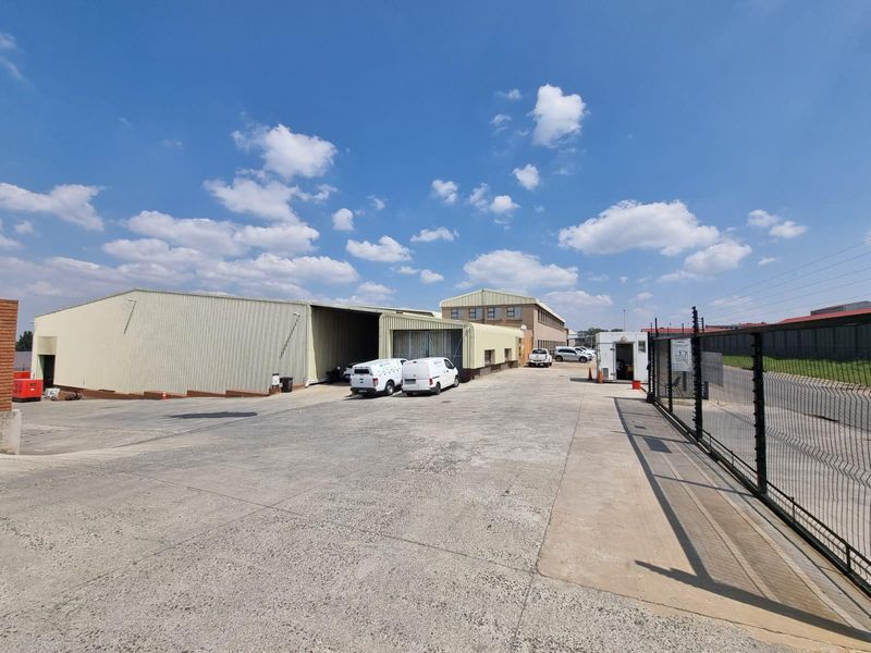 A grade industrial facility for sale in Alberton North