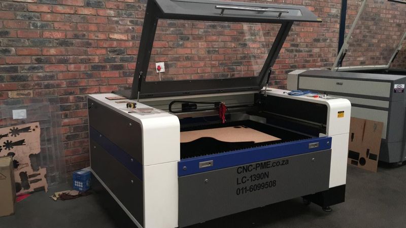 laser cutting engraving machine 1300 900mm with 100watt laser power
