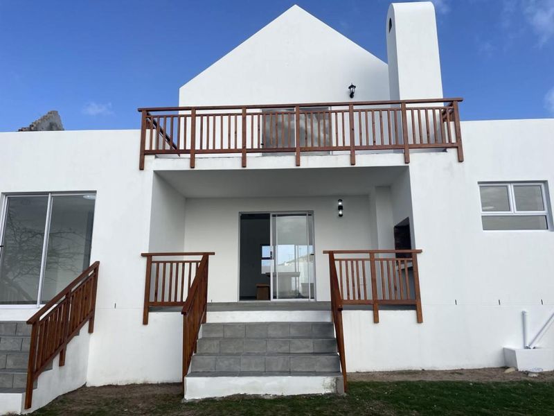 NEWLY BUILT HOUSE IN HARBOUR LIGHTS!