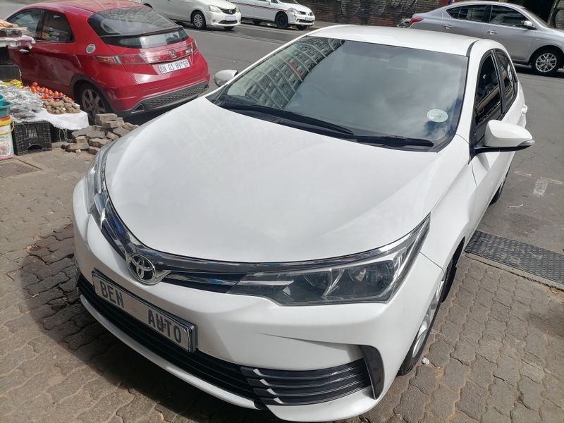 2019 Toyota Corolla 1.6 Prestige, White with 92000km available now!