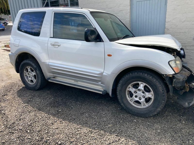 #1UZ  MITSUBISHI  PAJERO