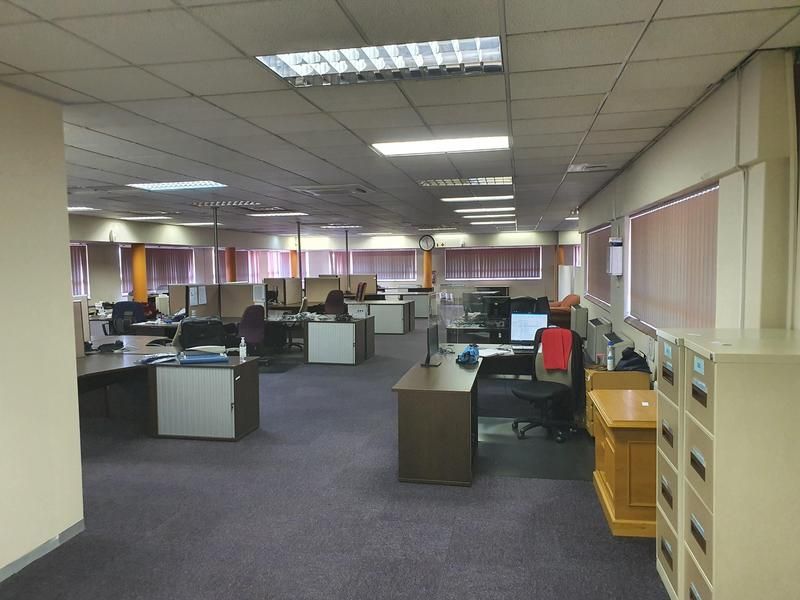 NEAT SECURE OFFICES TO LET IN CBD 900 SQM
