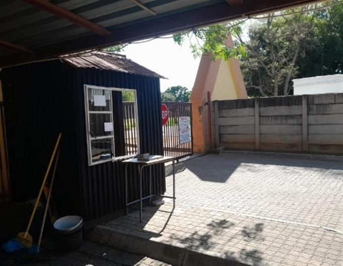 2 Bedroom with 1 Bathroom House For Sale North West