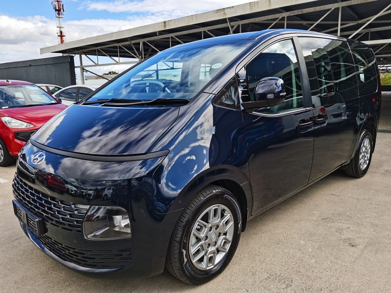 2022 Hyundai Staria MY21.11 2.2 5 Seater Multicab AT for sale!