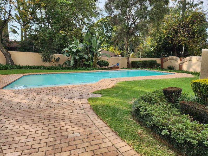 Beautiful 2 bedroom apartment in Morningside, Sandton for sale
