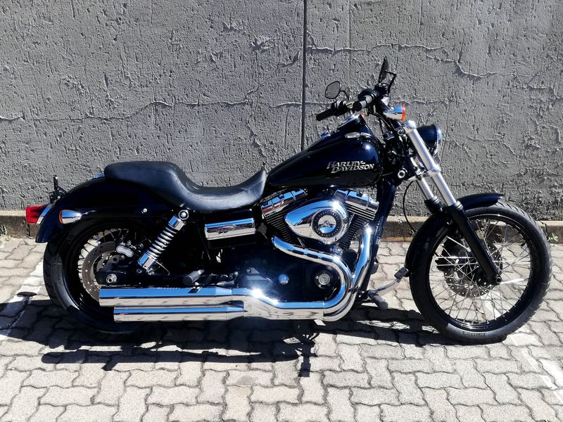 Price Has Been Reduced on this Stunning Dyna Wide Glide 2011