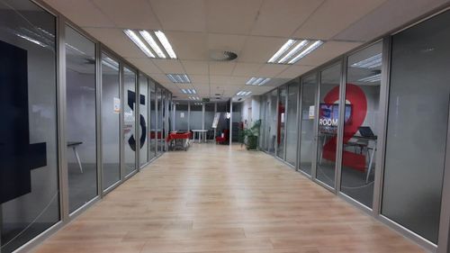 1 015m2 Of prime office/restaurant space to rent in Tyger Valley area