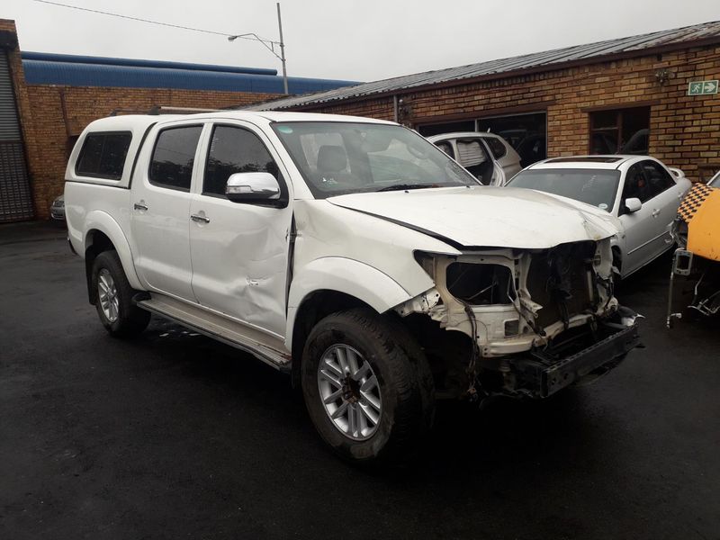 2012 Toyota Hilux 2.7 vvti Double Cab Stripping For Spares