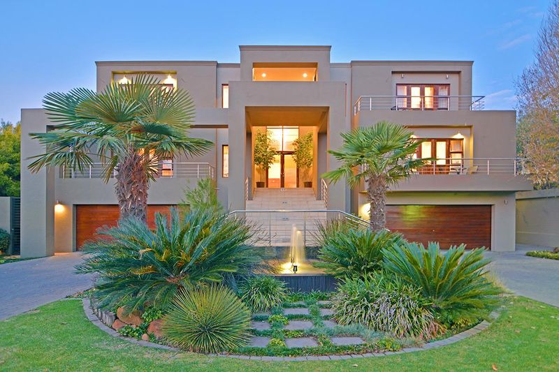 Magnificent family home in Ebotse Golf Estate