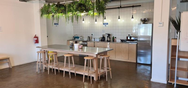 Modern 508m2 office to rent in Tyger Valley