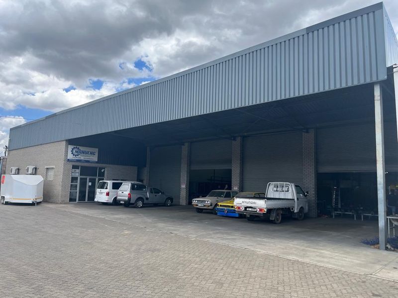 PAARL | WAREHOUSE TO RENT ON E K GREEN STREET