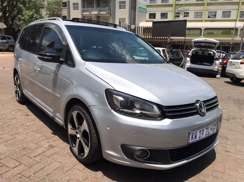 2013 Volkswagen Touran 1.2 TSI Trendline, Silver with 131294km available now!
