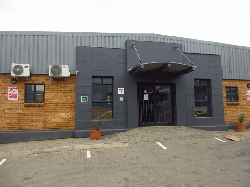 Prime industrial warehouse unit to let Northriding