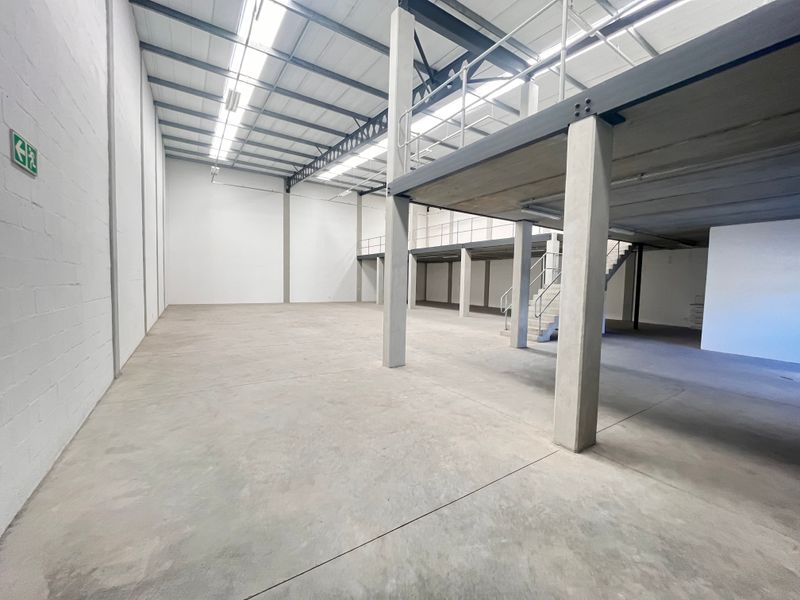 608m² Industrial To Let in Stikland Industrial at R74.00 per m²