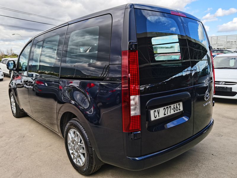 2022 Hyundai Staria MY21.11 2.2 5 Seater Multicab AT for sale!