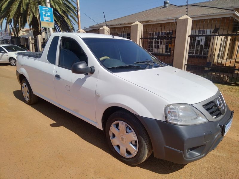 2019 Nissan NP200 1.6 8V A/C for sale!