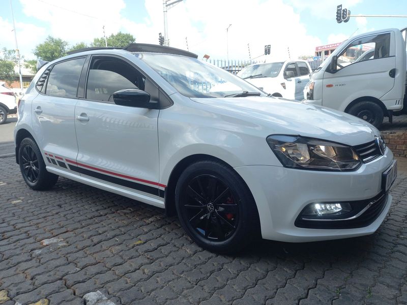 2015 Volkswagen Polo 1.2 TSI Comfortline, White with 87000km available now!