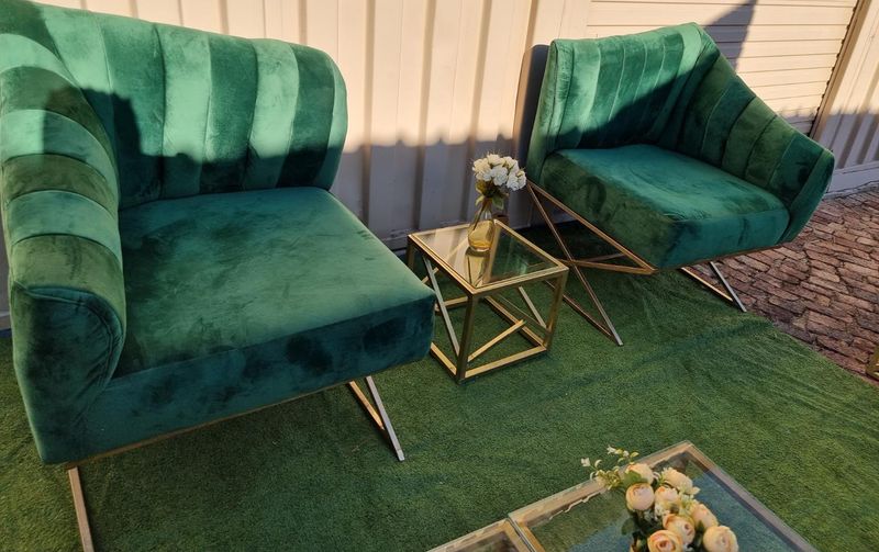 Hire a 20 seater lounge setup for your next event. Wedding, birthday, baby shower