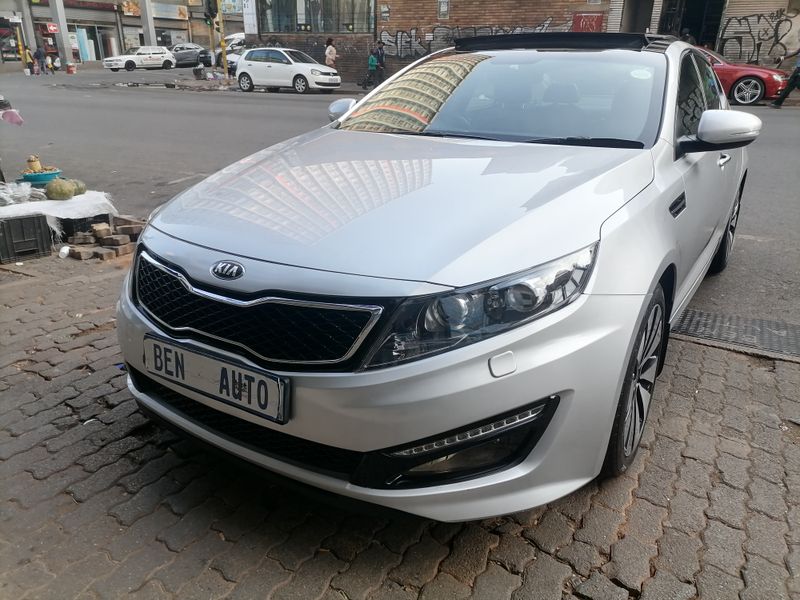 2013 Kia Optima 2.4 AT, Silver with 45000km available now!