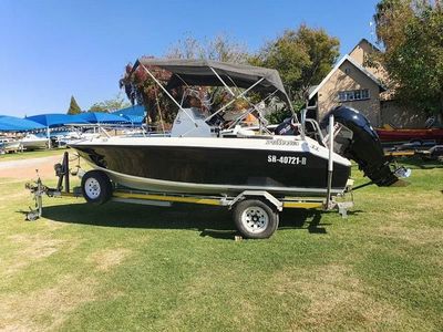 Xpression 520 With 150hp Mercury Outboard Motor.