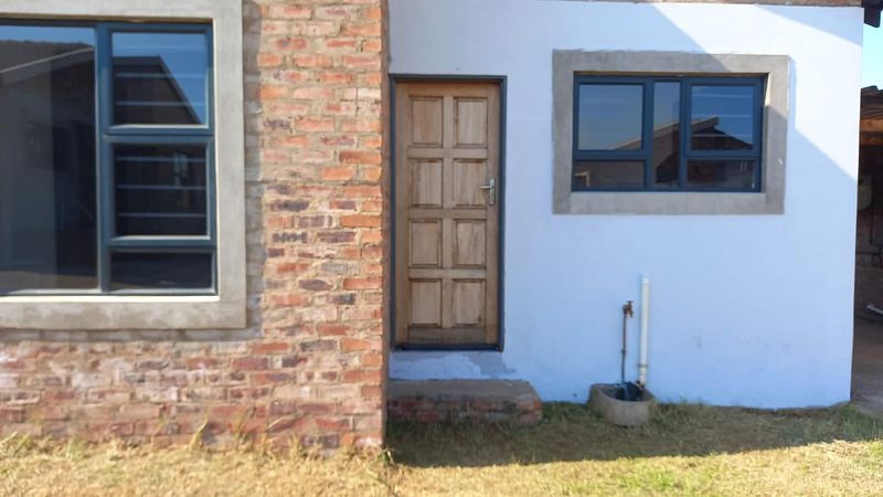 2 Bedroom Townhouse For Sale in Promosa