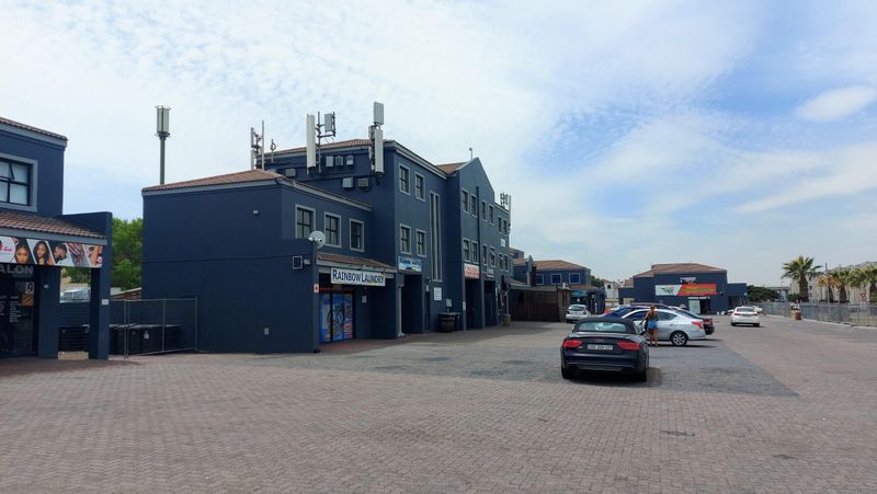 307m2 Commercial Offices To Rent in Parklands