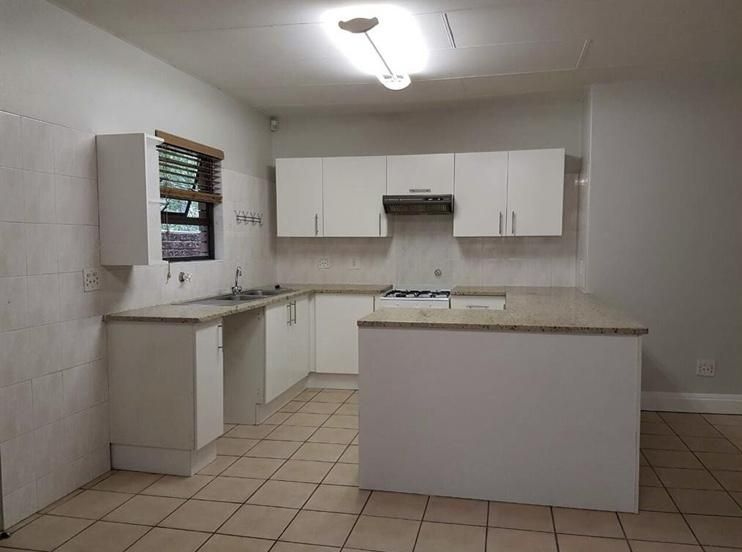 1 Bedroom Garden Cottage To Let in Craighall