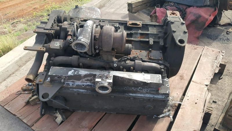 Cummins Partially Stripped Engine Engine