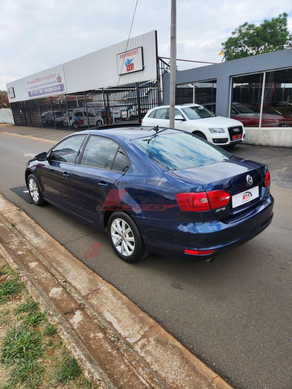 2013 Volkswagen Jetta VI 1.6 TDI Comfortline DSG