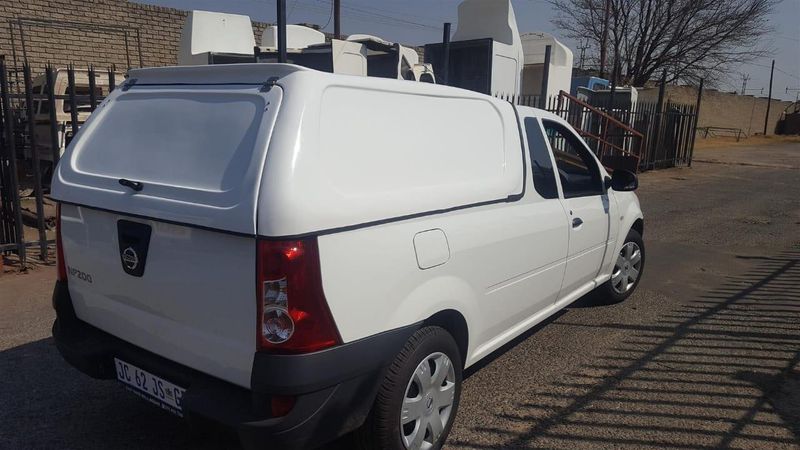 BRAND NEW NISSAN NP200 COMPLETELY BLANK FIBREGLASS CANOPY FOR SALE!!!