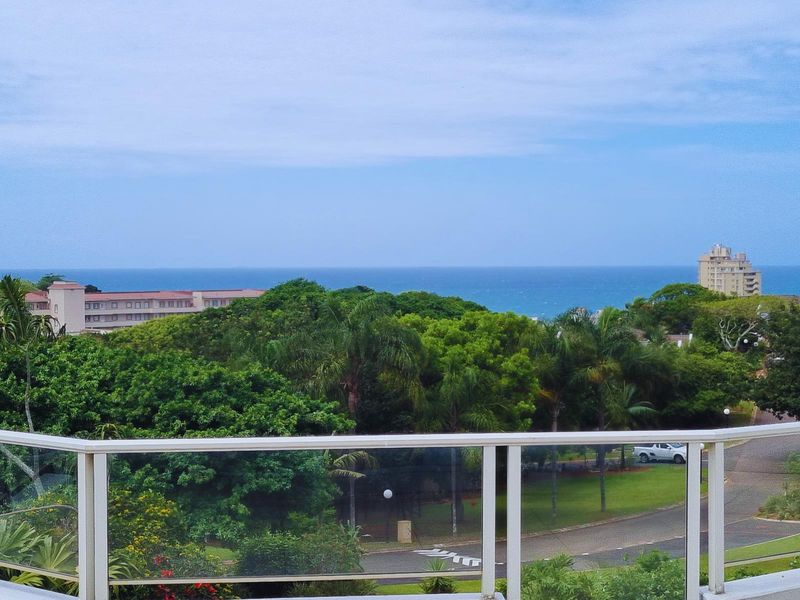 6- Minute walk from Willards Beach, with gorgeous ocean views and large deck running the length o...