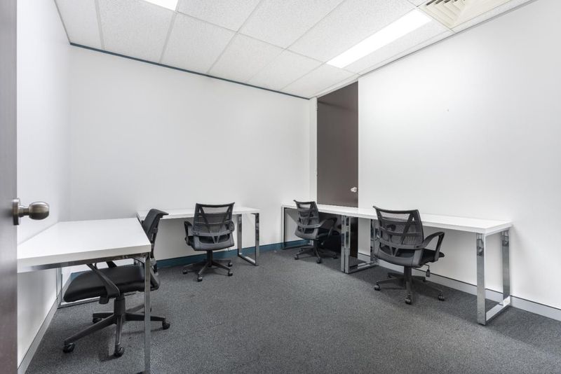 Fully serviced open plan office space for you and your team in Regus Gravitas Office Park