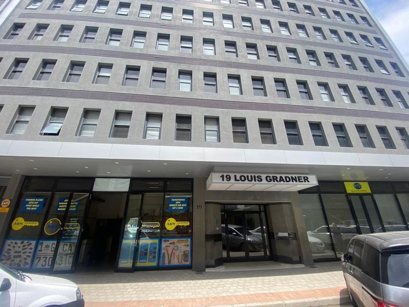 LOUIS GRADNER STREET | OFFICE SPACE TO RENT ON THE FORESHORE | 147SQM