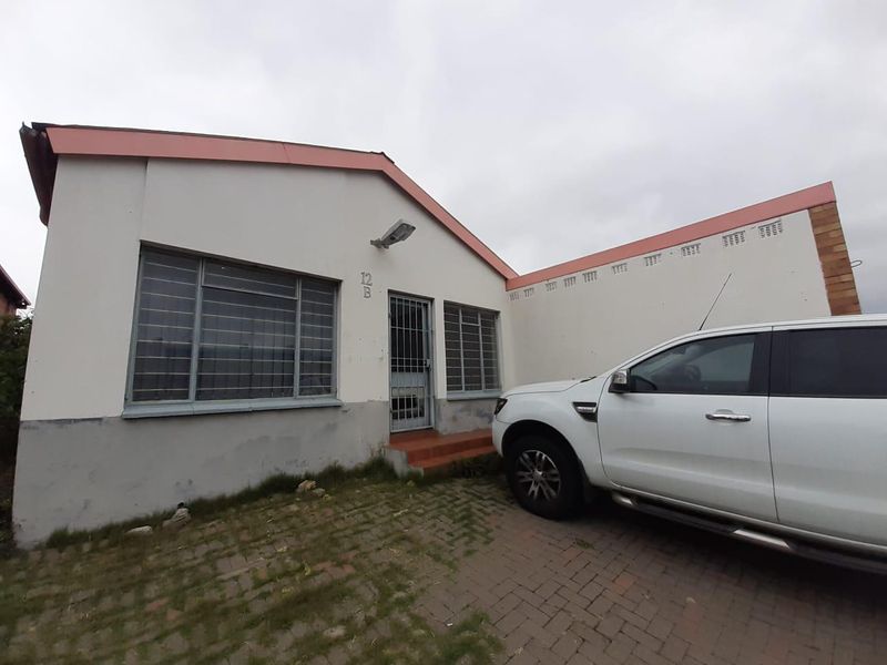 Neat and spacious industrial unit for rent in Sebenza
