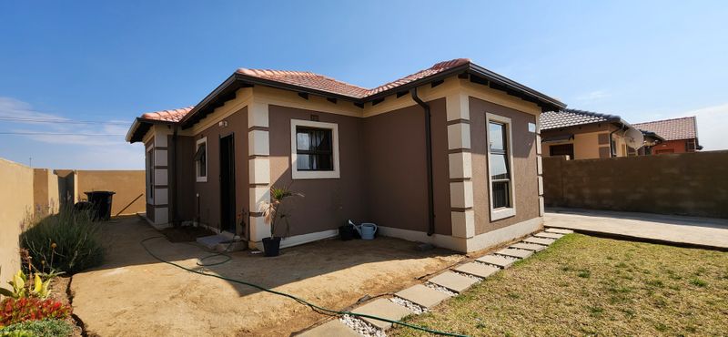 Safe and Secure in Sharon Park Lifestyle Estate