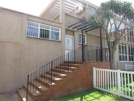 SPACIOUS 2 BEDROOM UNIT TO LET IN AUCKLAND PARK