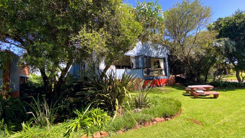 House in Buffelspoort Eco Estate For Sale