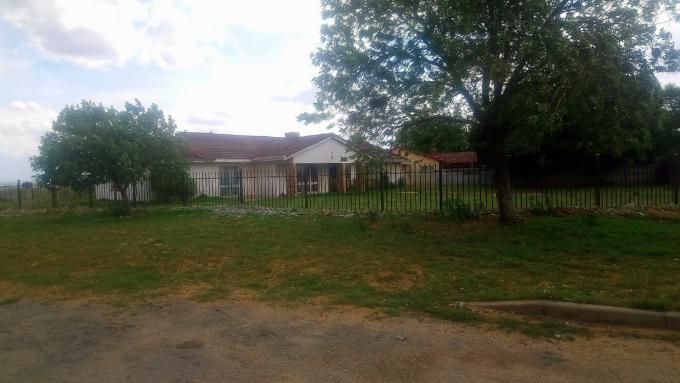 4 Bedroom with 2 Bathroom House For Sale Free State