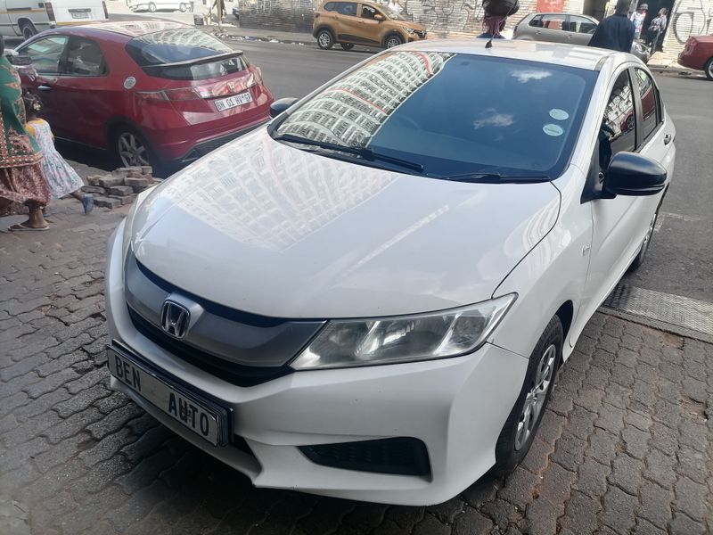 2015 Honda Ballade 1.5 i-VTEC Elegance, White with 110000km available now!