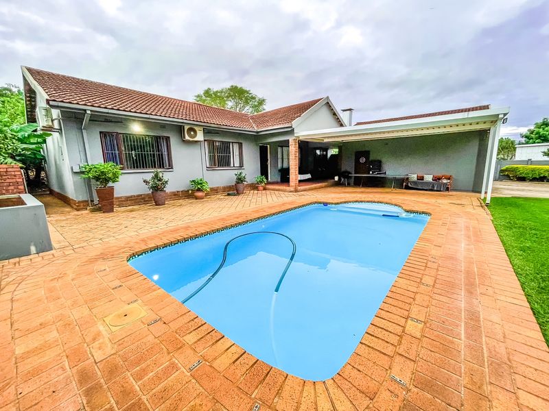 Immaculate 4 Bedroom Home in Nyala Park