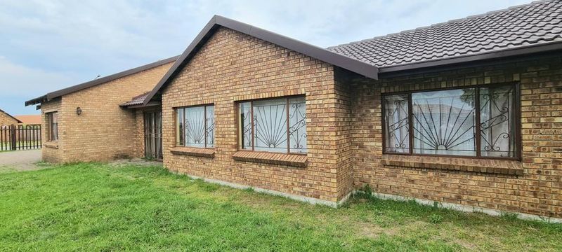 Four bedroom home for sale in Secunda
